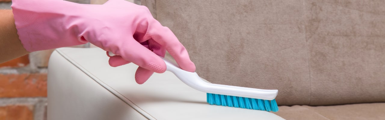 curatare mobila tapitata