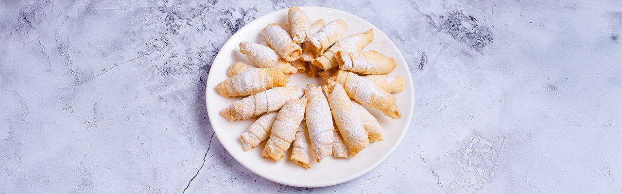 Retete-de-cornulete-desktop reteta cornulete