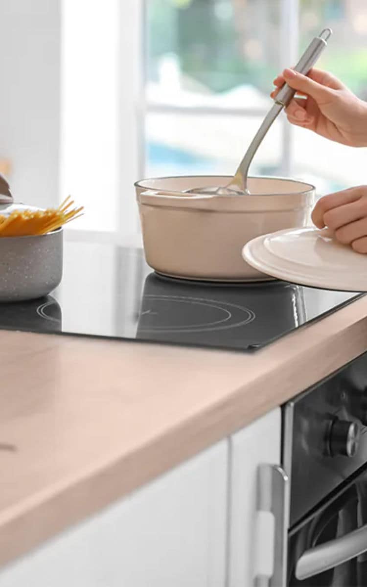 inductie-vs-vitroceramica-mobile