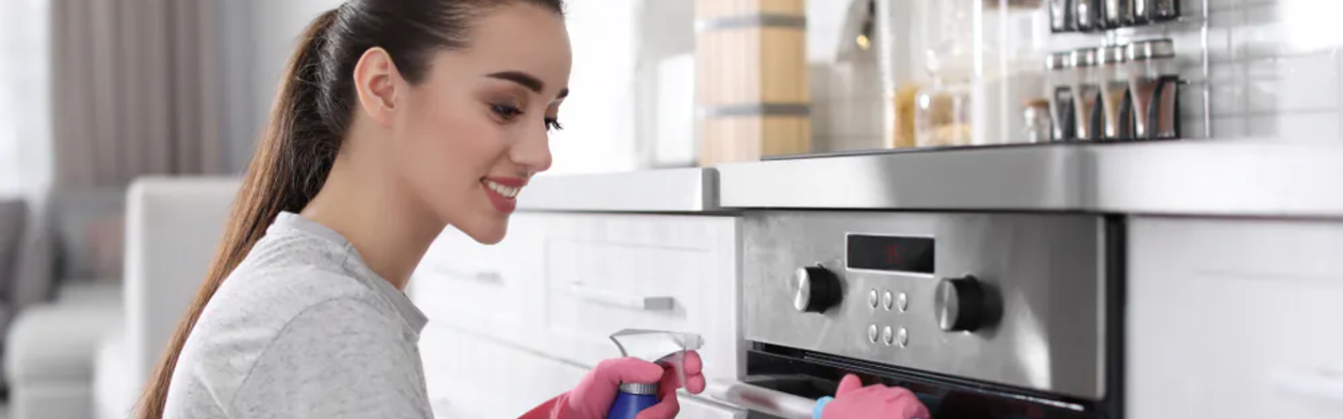 Cum cureti cat mai eficient cuptorul electric