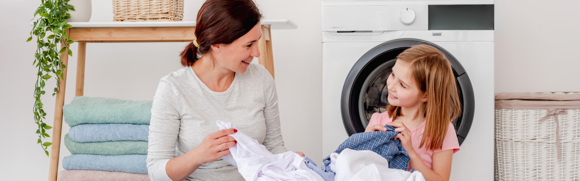 Cum dezinfectezi hainele in mod corect: sfaturi practice si solutii recomandate